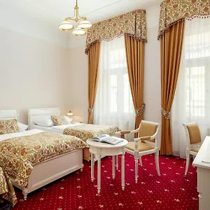 https://alqush-downtown-hotel.praguehotelsweb.com