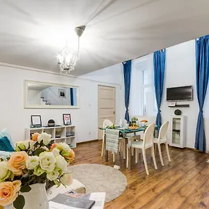 Apartment Beautiful At Basilica, Budapest
